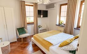 Apartament BIANCO CREMA przy Jasnej Górze